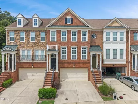 8703 Macedonia Lake Dr, Cary, NC 27518