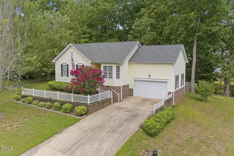 8 Hawks Spiral Way, Pittsboro, NC 27312