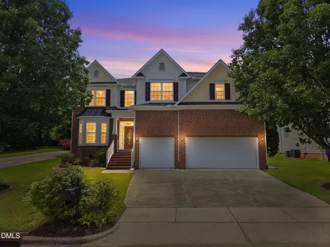 3220 Queensland Rd, Raleigh, NC 27614
