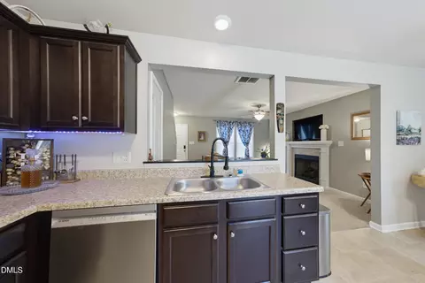 Kitchen - 582 Roberts Rd, Willow Spring, NC 27592 photo 1 of 4