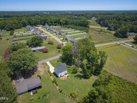 View/Area - 582 Roberts Rd, Willow Spring, NC 27592 photo 7 of 9
