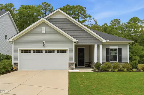 304 Mirabel Ct, Fuquay Varina, NC 27526