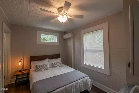 1204 Cornell St, Durham, NC 27707 photo 5