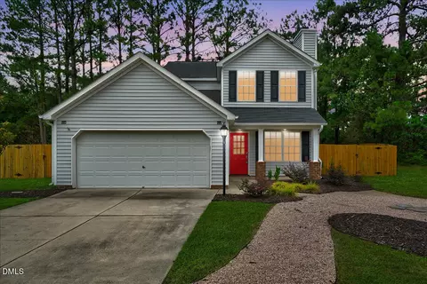 4 Cayman Ct, Durham, NC 27703