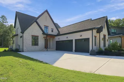 15 Geranium Dr, Youngsville, NC 27596