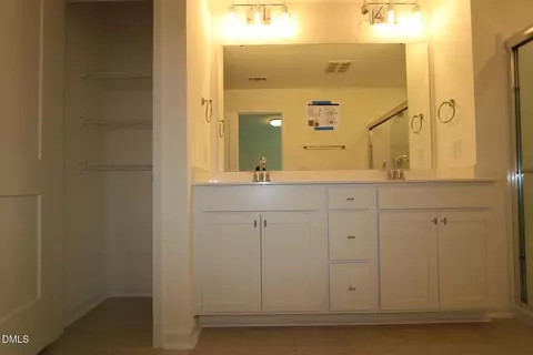 Bath - 5018 Silver Brook Road Rd, Durham, NC 27703 photo 3 of 6