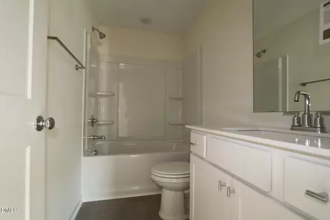 Bath - 5018 Silver Brook Road Rd, Durham, NC 27703 photo 2 of 6