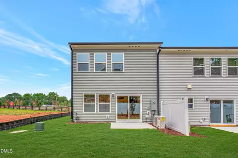 Exterior - 5018 Silver Brook Rd, Durham, NC 27703 photo 2 of 4