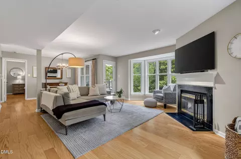 1011 Wirewood Dr, Raleigh, NC 27605