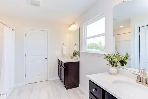 Bath - 54 Baird Cove Ln, Angier, NC 27501 photo 2 of 4