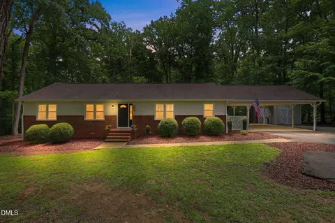 7614 Fawnbrook Dr, Hillsborough, NC 27278