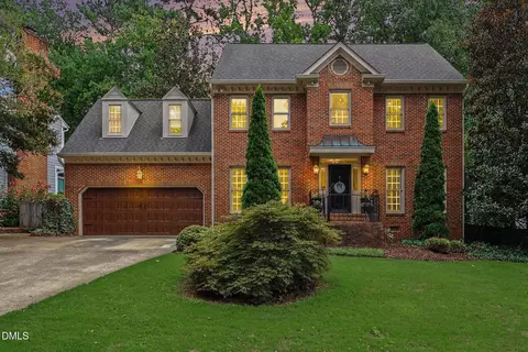 102 Windswept Ln, Cary, NC 27518