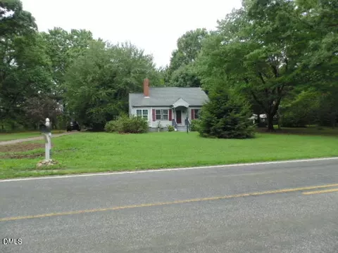 1121 S Cokesbury Rd, Henderson, NC 27537