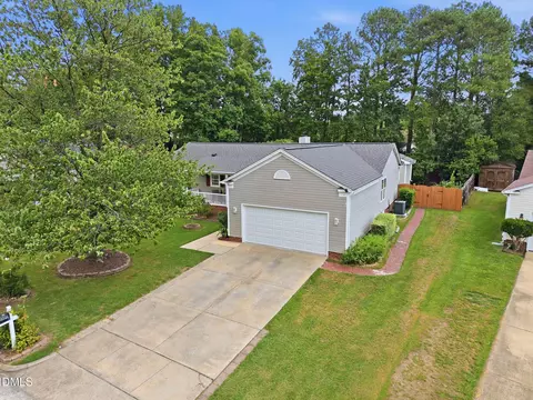 1109 Lexington Farm Rd, Apex, NC 27502