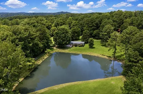 101 Ray Rd, Chapel Hill, NC 27516