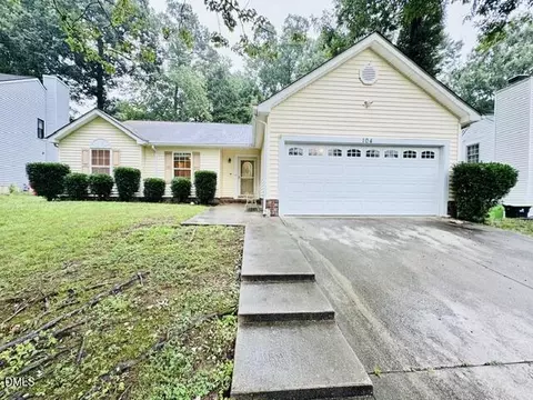 104 Stanway Dr, Knightdale, NC 27545