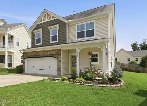 1922 Hinswood Cir, Fuquay Varina, NC 27526