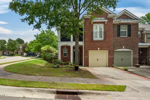 1903 Whirlaway Ct, Cary, NC 27519