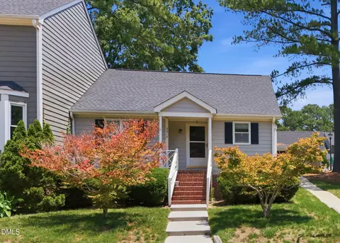5610 Darrow Dr, Raleigh, NC 27612