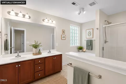 Bath - 817 Edgeware Way, Wake Forest, NC 27587 photo 1 of 6