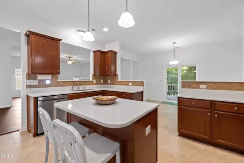 Kitchen - 817 Edgeware Way, Wake Forest, NC 27587 photo 5 of 9