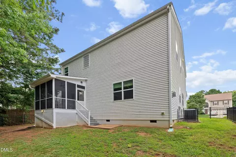 Exterior - 817 Edgeware Way, Wake Forest, NC 27587 photo 5 of 11