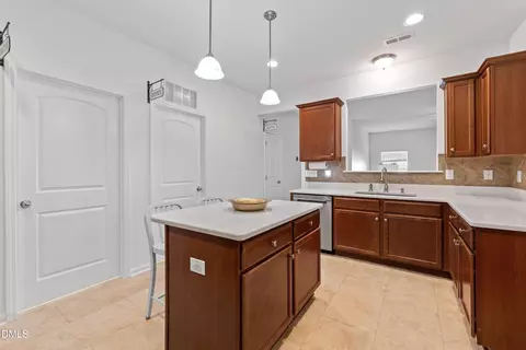 Kitchen - 817 Edgeware Way, Wake Forest, NC 27587 photo 6 of 9