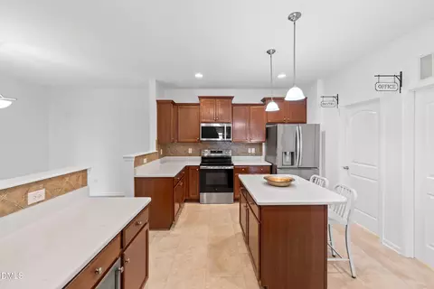 Kitchen - 817 Edgeware Way, Wake Forest, NC 27587 photo 3 of 9
