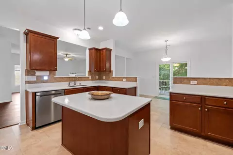 Kitchen - 817 Edgeware Way, Wake Forest, NC 27587 photo 6 of 6