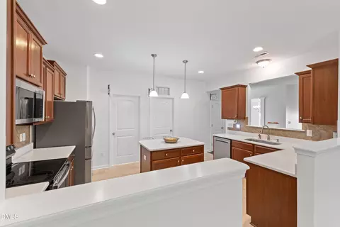Kitchen - 817 Edgeware Way, Wake Forest, NC 27587 photo 1 of 9