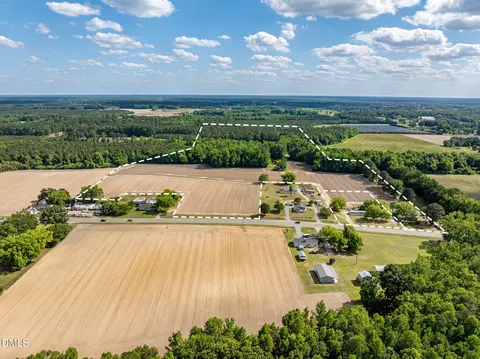 3096 E Us 70 Bus E, Smithfield, NC 27577