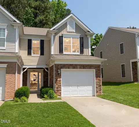 8616 Redcrest Pl, Raleigh, NC 27617