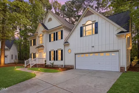 102 Paper Chase Ct, Cary, NC 27519
