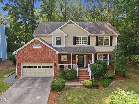 102 Robert Hunt Dr, Carrboro, NC 27510