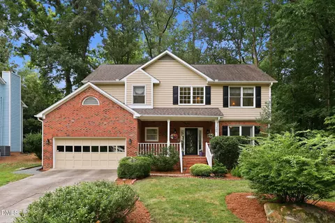 102 Robert Hunt Dr, Carrboro, NC 27510