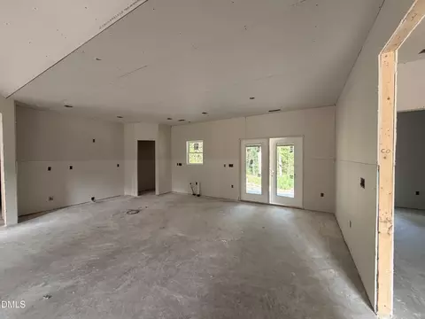 Living - 1702 Walnut Run Dr, Deep Run, NC 28525 photo 2 of 2
