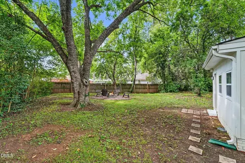 Exterior - 705 Brigham Rd, Raleigh, NC 27610 photo 6 of 12