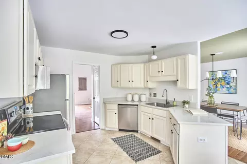 Kitchen - 2 Creeks Edge Ct, Durham, NC 27713 photo 1 of 4