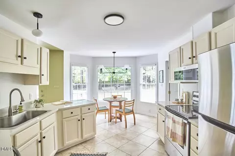 Kitchen - 2 Creeks Edge Ct, Durham, NC 27713 photo 4 of 4