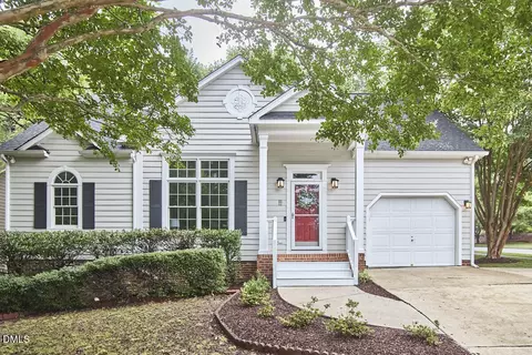 2 Creeks Edge Ct, Durham, NC 27713