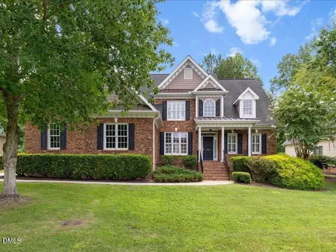 200 Gibson Ln, Clayton, NC 27527