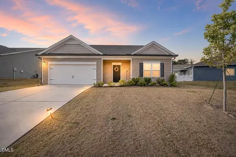 122 Altair Ln, Sanford, NC 27330