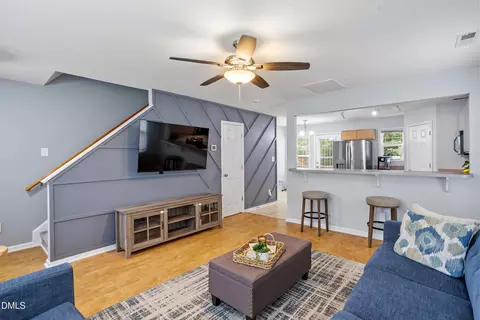 913 Woodgreen Dr, Durham, NC 27704