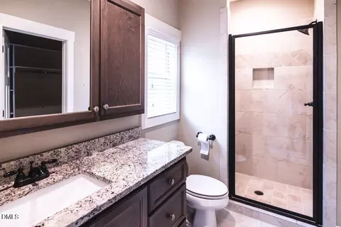 Bath - 57 Bella Sq, Smithfield, NC 27577 photo 3 of 6