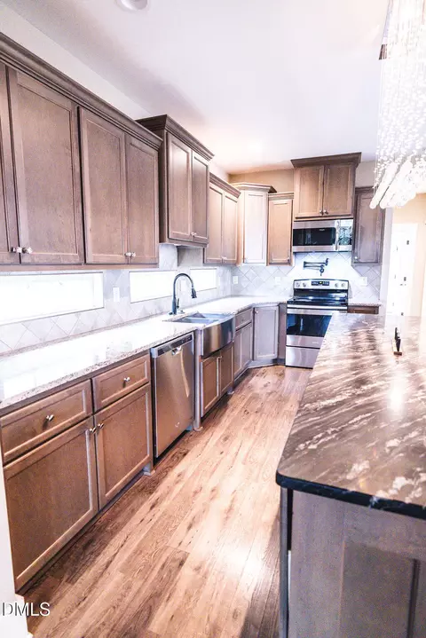 Kitchen - 57 Bella Sq, Smithfield, NC 27577 photo 5 of 5