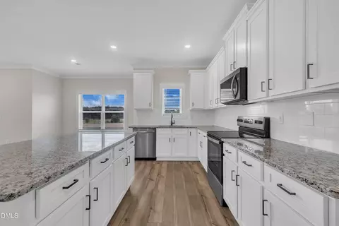 Kitchen - 256 Custer Dr, Mebane, NC 27302 photo 3 of 5