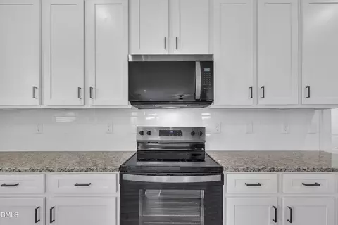 Kitchen - 256 Custer Dr, Mebane, NC 27302 photo 4 of 5