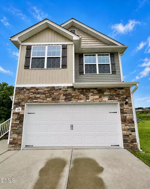 176 Old Head Way, Fuquay Varina, NC 27526