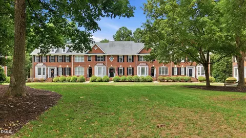 227 Kenmont Dr, Holly Springs, NC 27540
