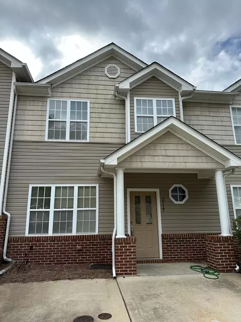 2717 Andover Glen Rd, Raleigh, NC 27604